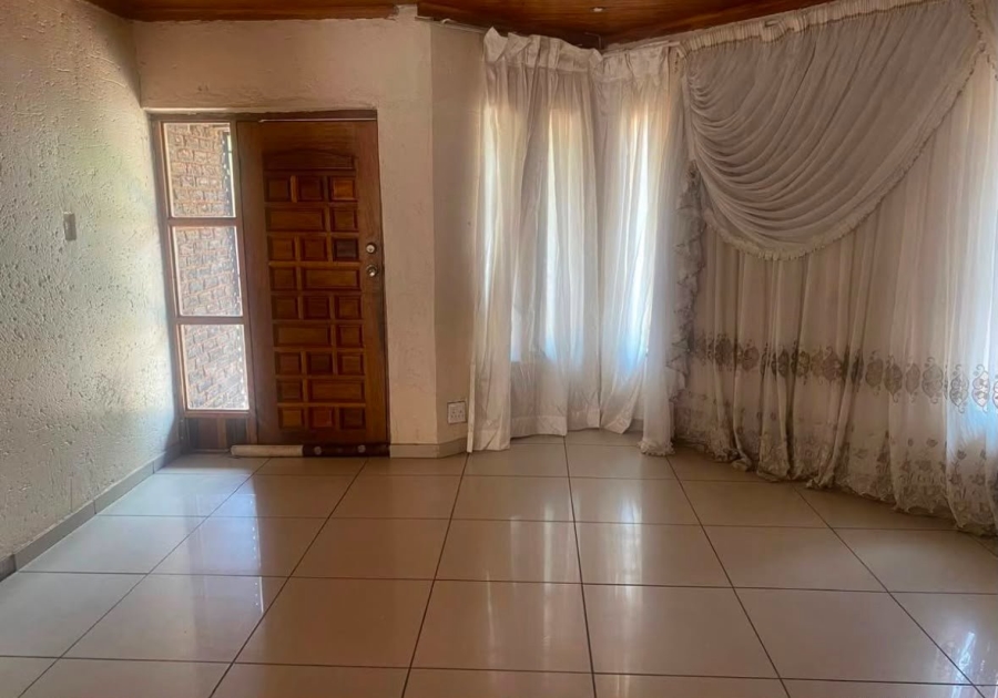 To Let 3 Bedroom Property for Rent in Dawn Park Gauteng