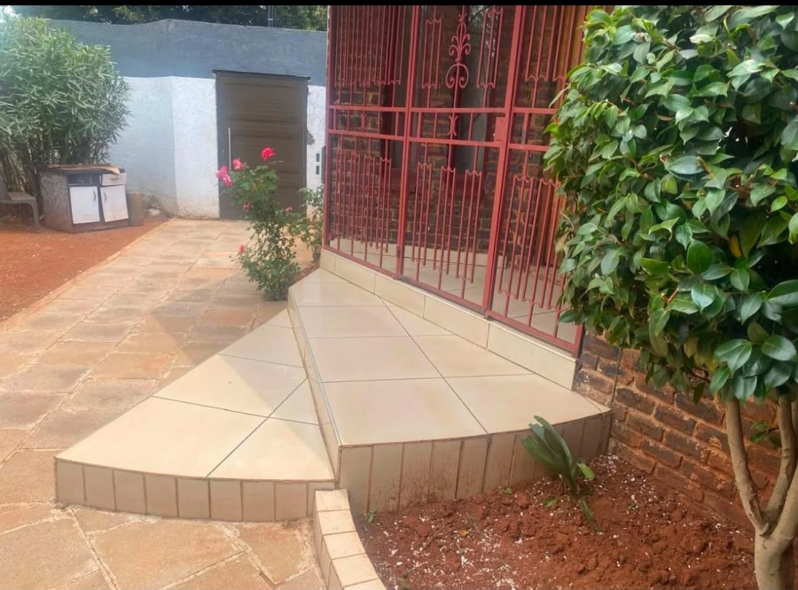 To Let 3 Bedroom Property for Rent in Dawn Park Gauteng