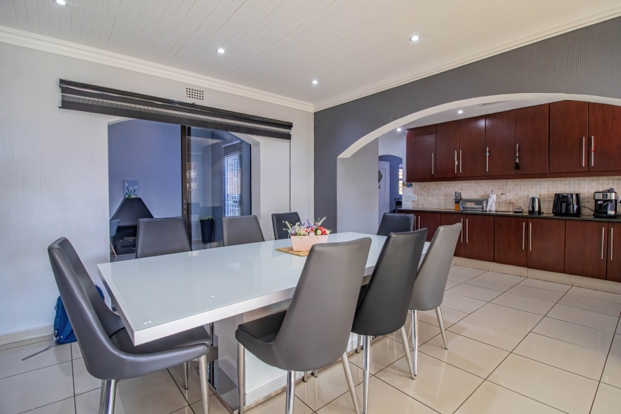 4 Bedroom Property for Sale in Bassonia Gauteng