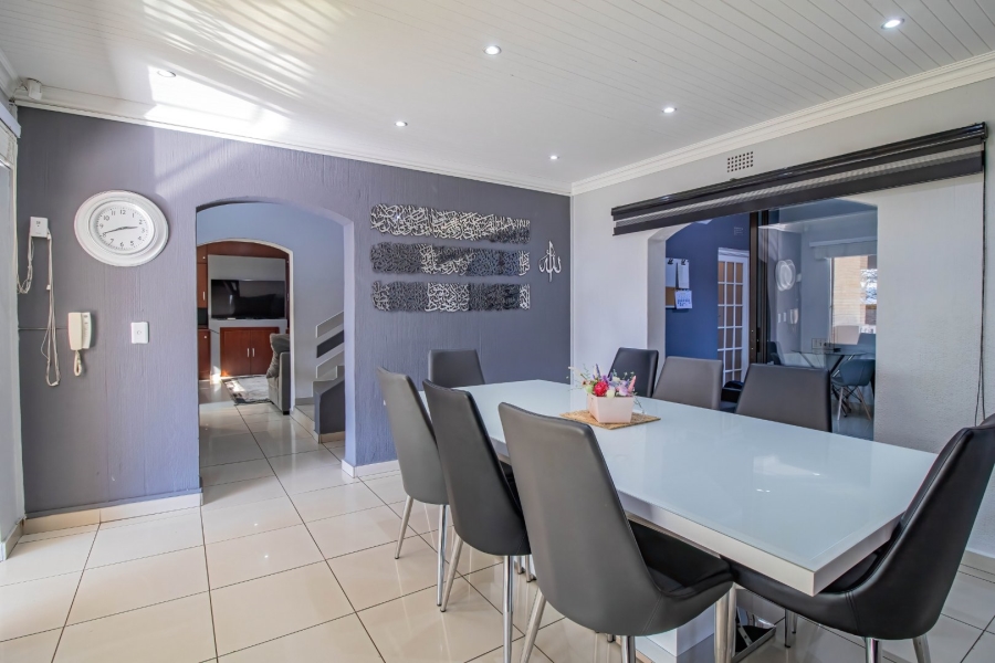 4 Bedroom Property for Sale in Bassonia Gauteng
