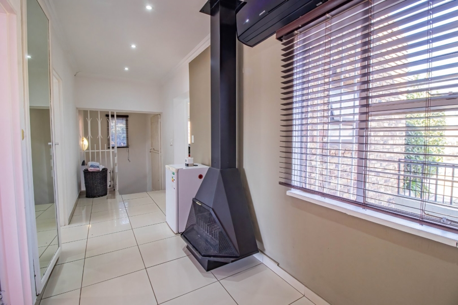4 Bedroom Property for Sale in Bassonia Gauteng