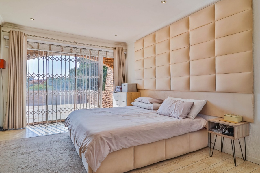 4 Bedroom Property for Sale in Bassonia Gauteng