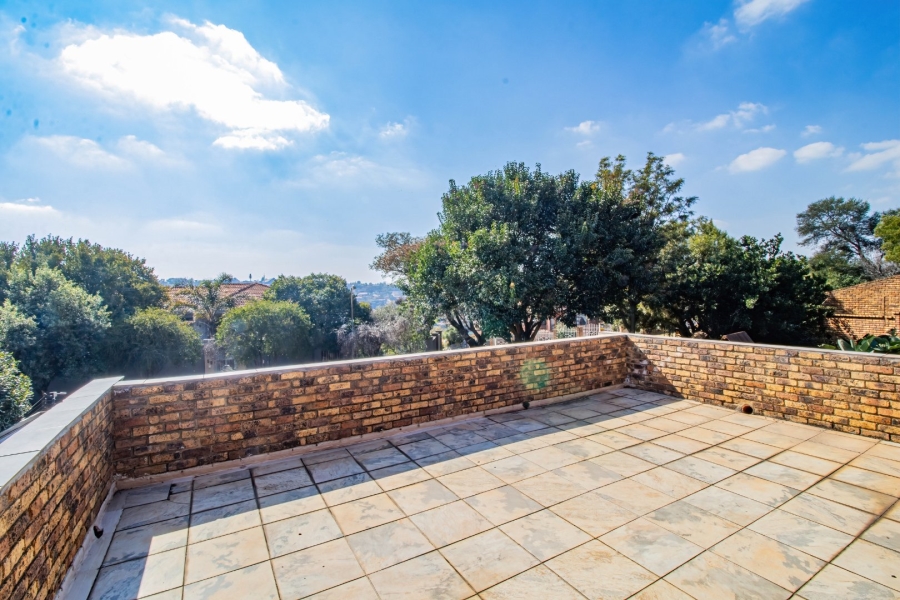 4 Bedroom Property for Sale in Bassonia Gauteng