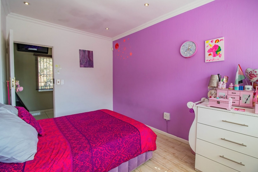 4 Bedroom Property for Sale in Bassonia Gauteng