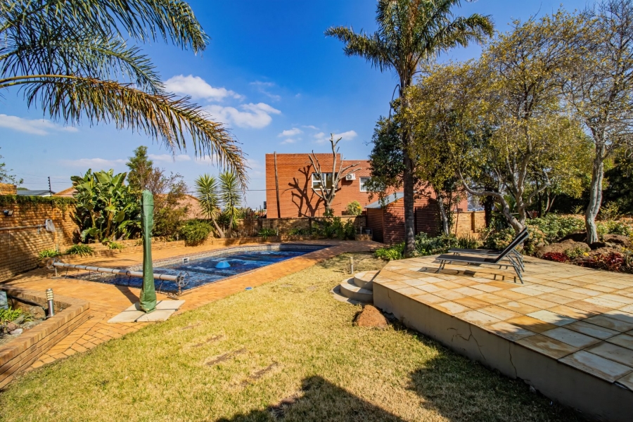 4 Bedroom Property for Sale in Bassonia Gauteng