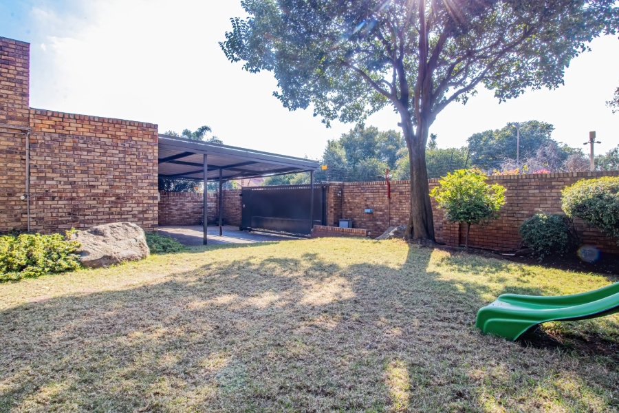 4 Bedroom Property for Sale in Bassonia Gauteng