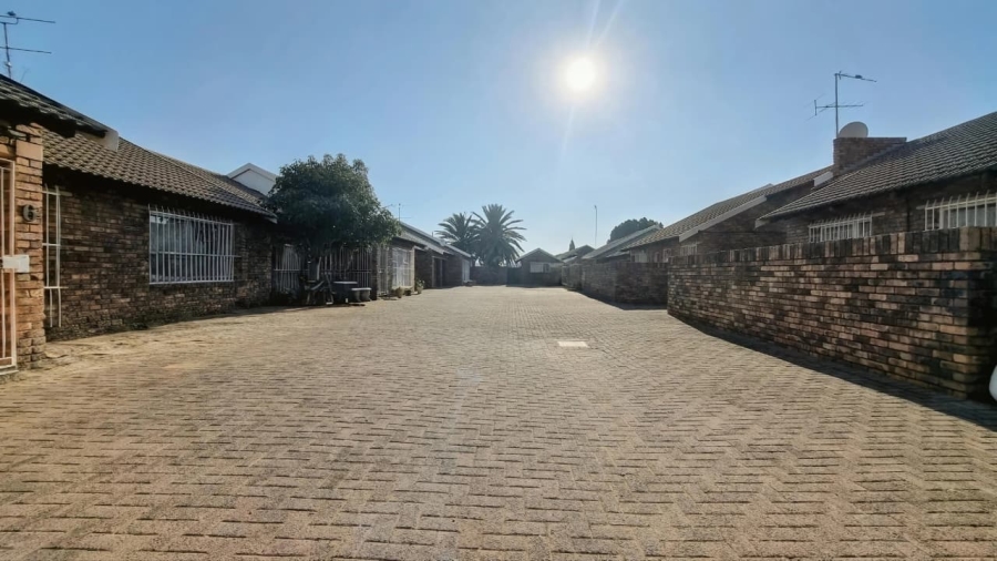 3 Bedroom Property for Sale in Waldrift Gauteng