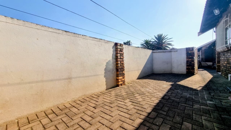 3 Bedroom Property for Sale in Waldrift Gauteng