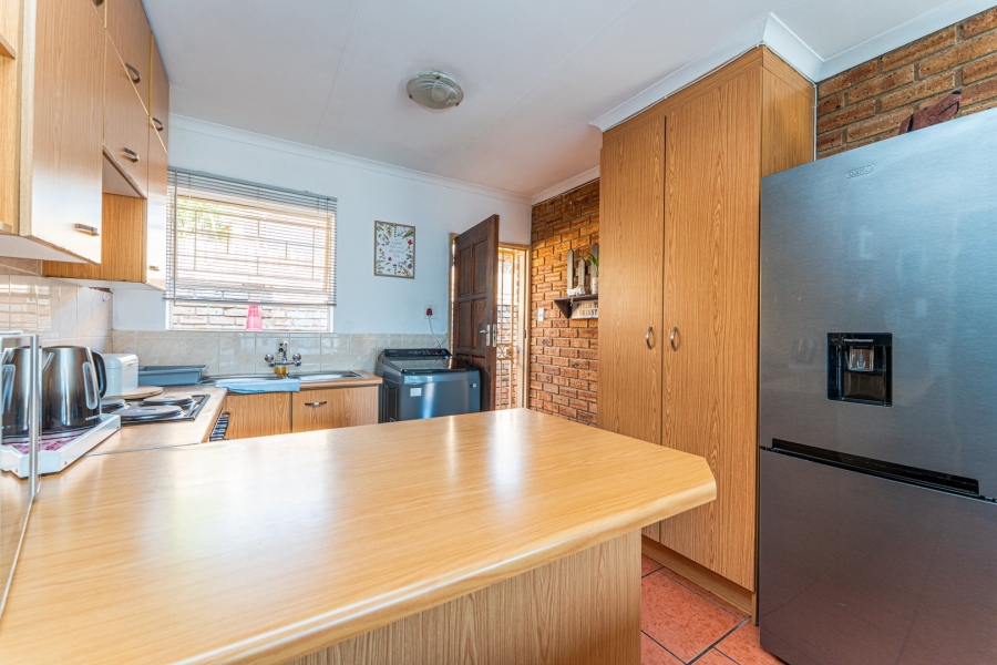 2 Bedroom Property for Sale in Noordkruin Gauteng