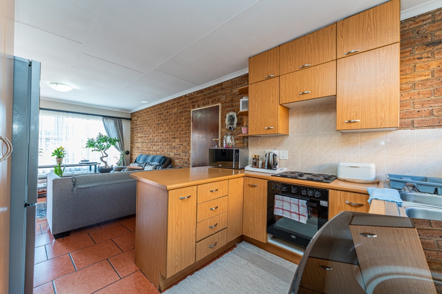 2 Bedroom Property for Sale in Noordkruin Gauteng