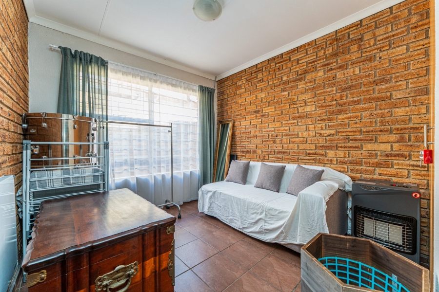 2 Bedroom Property for Sale in Noordkruin Gauteng