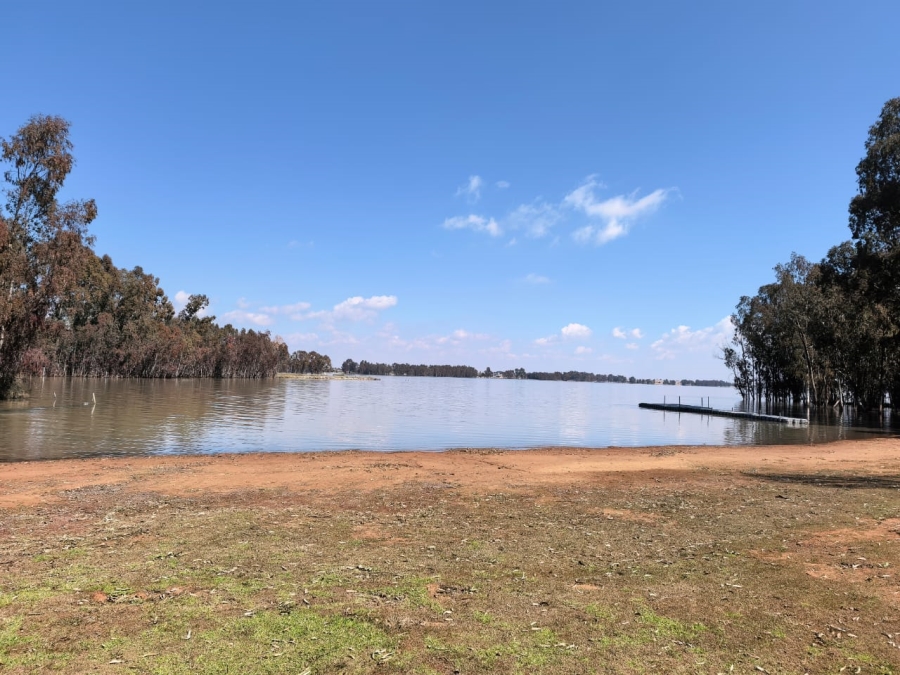 2 Bedroom Property for Sale in Vaal Marina Gauteng
