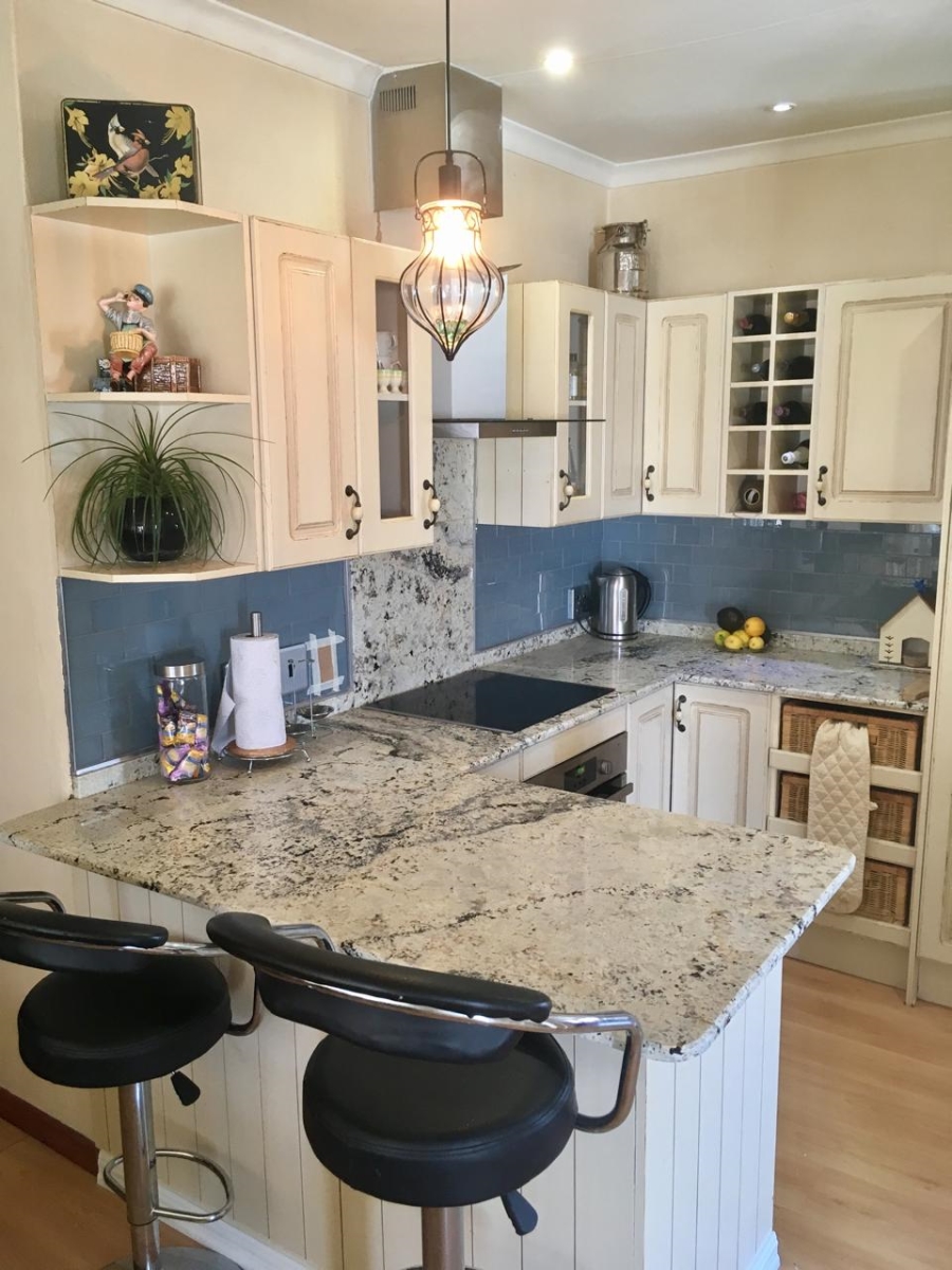 2 Bedroom Property for Sale in Halfway House Gauteng