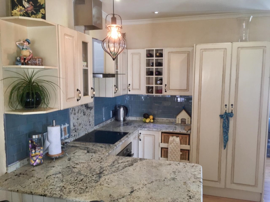 2 Bedroom Property for Sale in Halfway House Gauteng