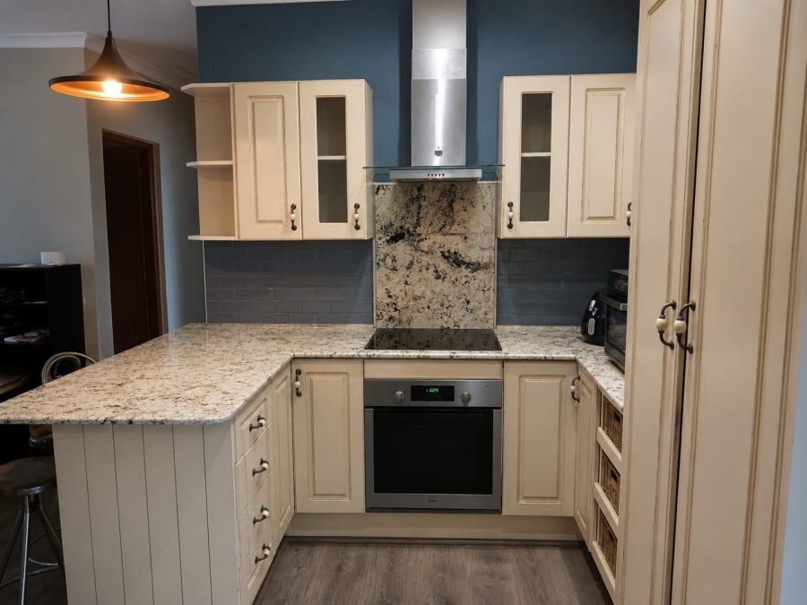 2 Bedroom Property for Sale in Halfway House Gauteng