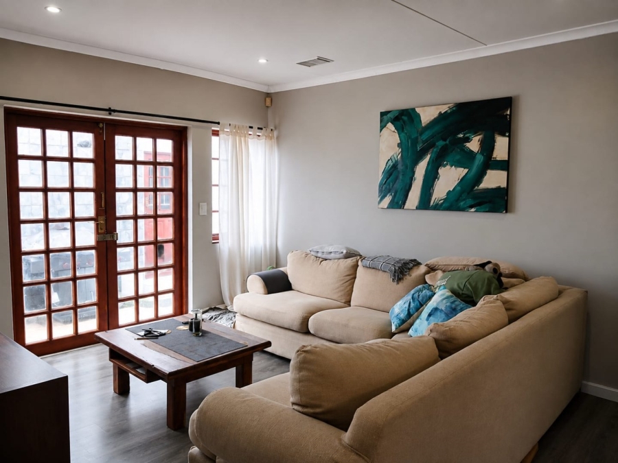 2 Bedroom Property for Sale in Halfway House Gauteng