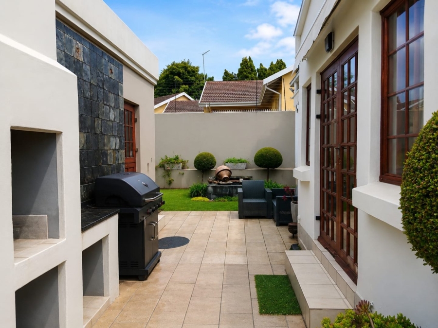 2 Bedroom Property for Sale in Halfway House Gauteng