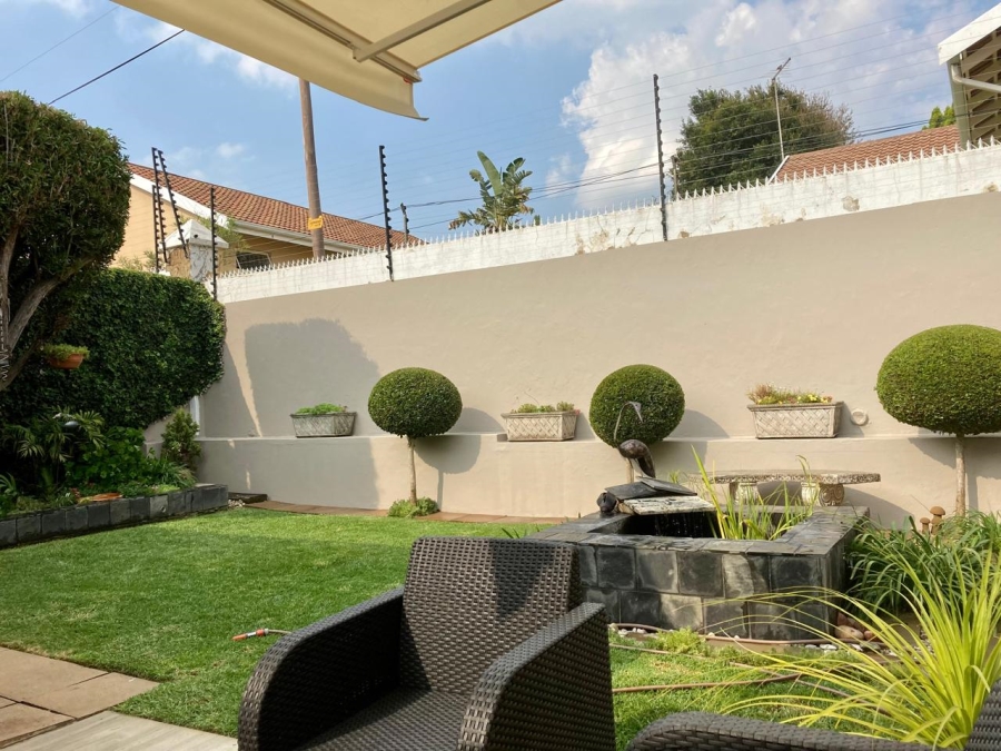 2 Bedroom Property for Sale in Halfway House Gauteng