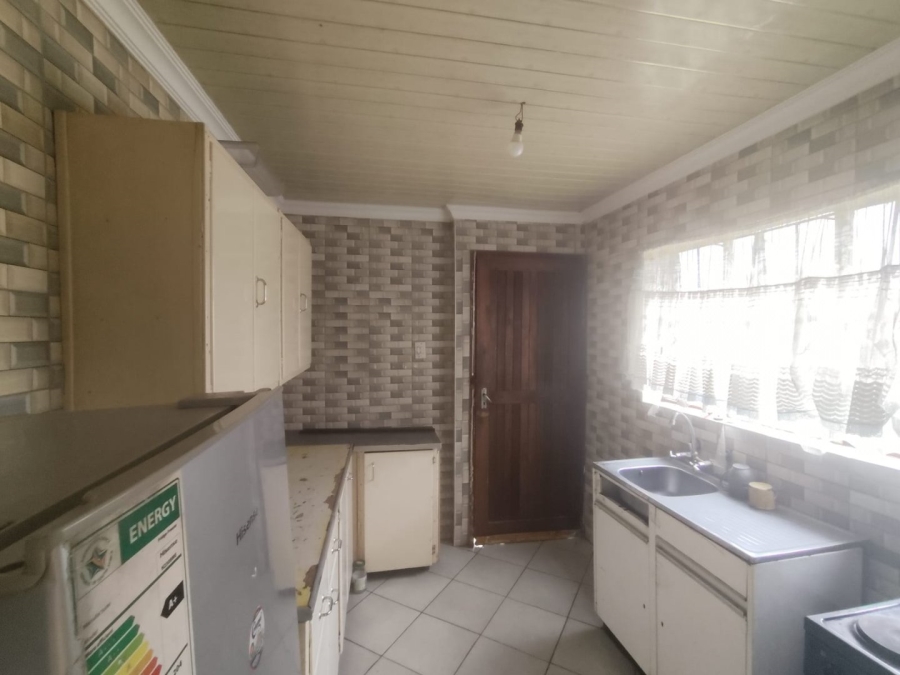 2 Bedroom Property for Sale in Zulu Section Gauteng