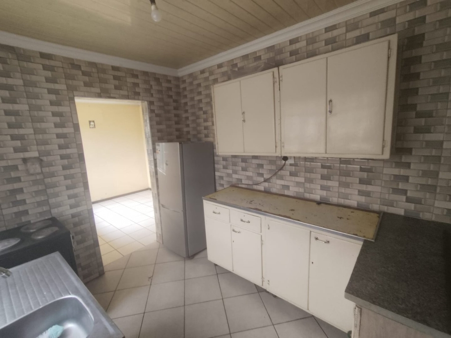 2 Bedroom Property for Sale in Zulu Section Gauteng