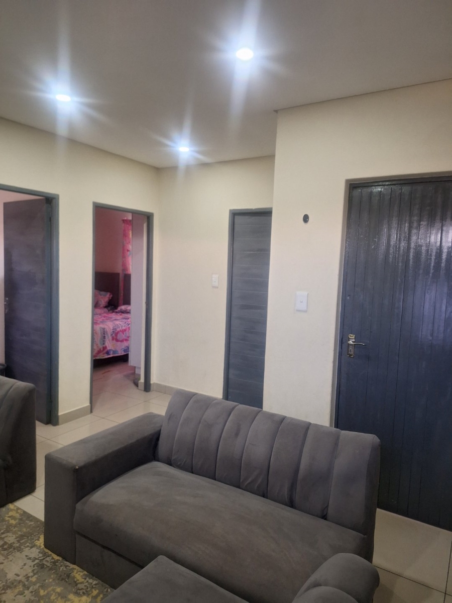 To Let 2 Bedroom Property for Rent in Noordwyk Gauteng