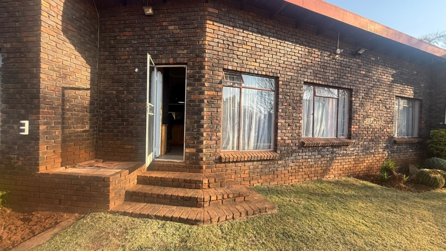 3 Bedroom Property for Sale in Wierda Park Gauteng