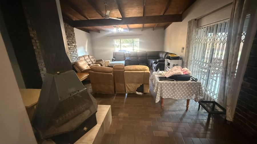 3 Bedroom Property for Sale in Wierda Park Gauteng