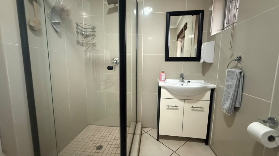 3 Bedroom Property for Sale in Wierda Park Gauteng