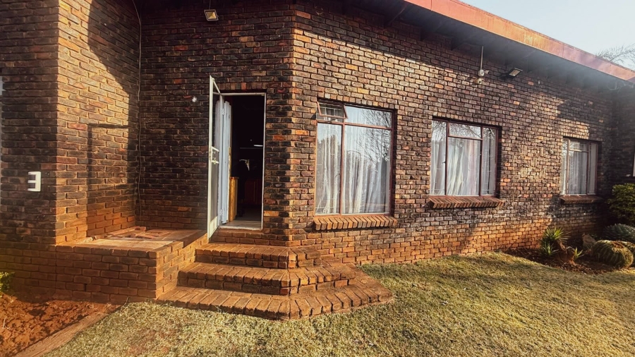 3 Bedroom Property for Sale in Wierda Park Gauteng