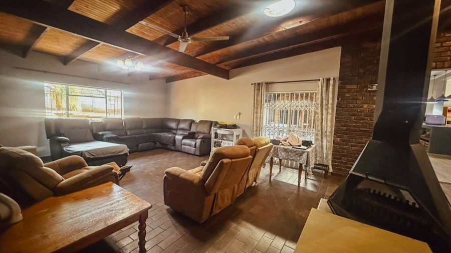 3 Bedroom Property for Sale in Wierda Park Gauteng