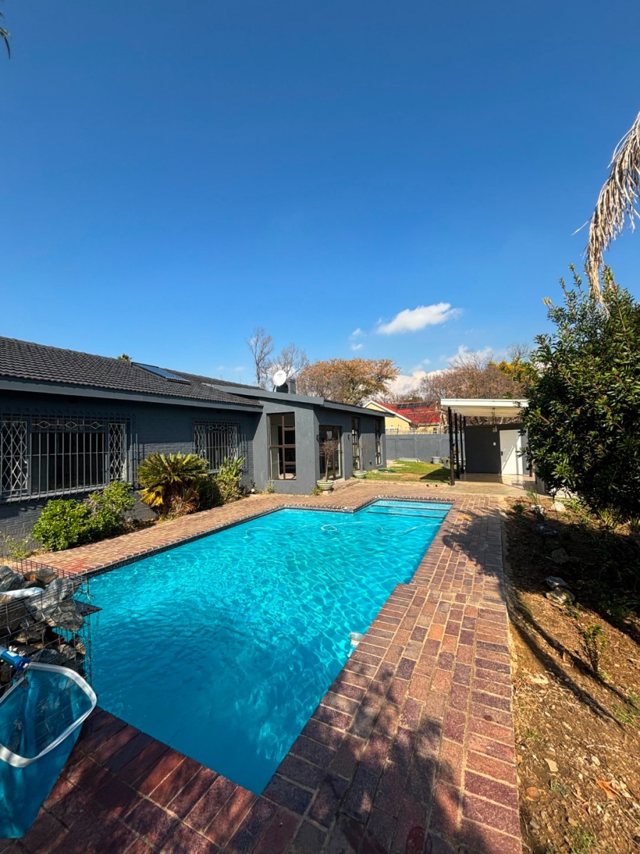 4 Bedroom Property for Sale in Edenvale Central Gauteng