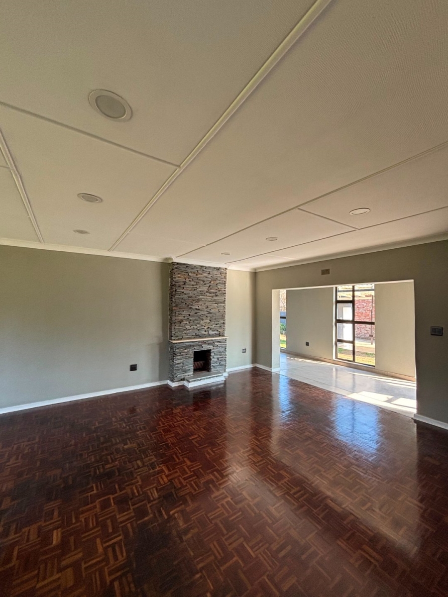 4 Bedroom Property for Sale in Edenvale Central Gauteng