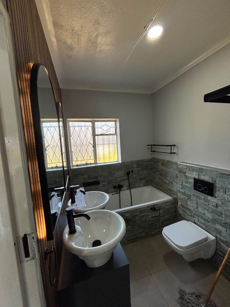 4 Bedroom Property for Sale in Edenvale Central Gauteng