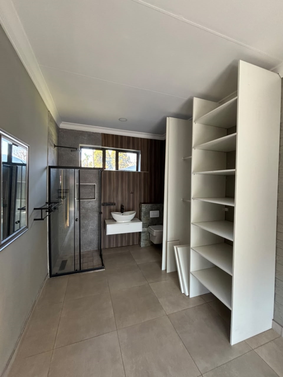 4 Bedroom Property for Sale in Edenvale Central Gauteng