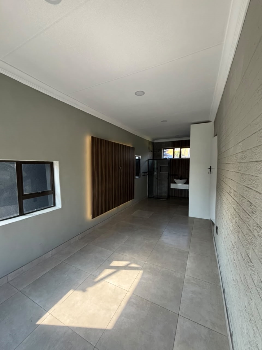 4 Bedroom Property for Sale in Edenvale Central Gauteng