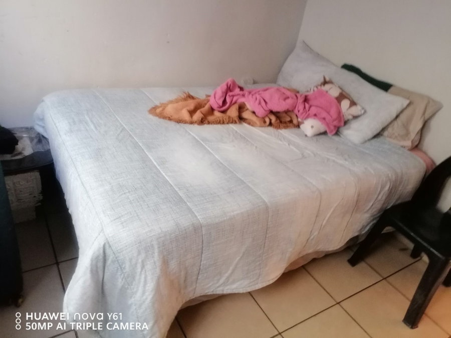 4 Bedroom Property for Sale in Rondebult Gauteng