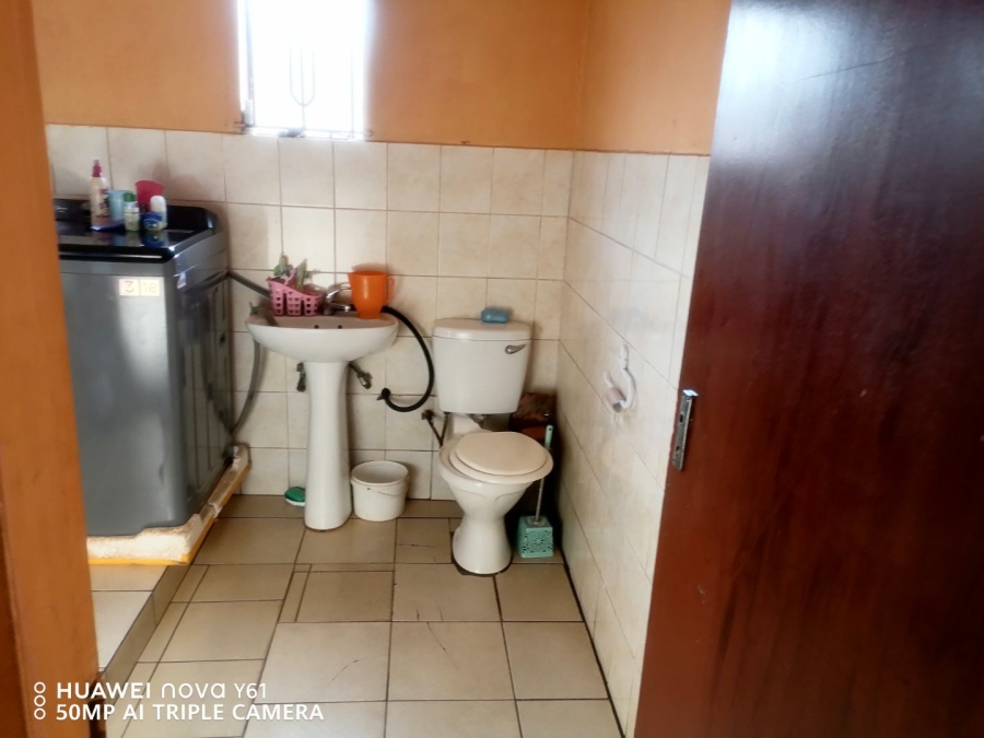 4 Bedroom Property for Sale in Rondebult Gauteng