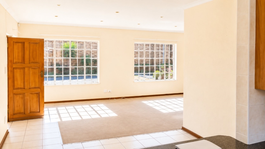 3 Bedroom Property for Sale in Wilro Park Gauteng