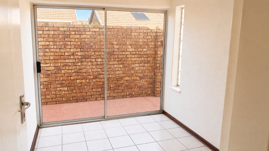 3 Bedroom Property for Sale in Wilro Park Gauteng