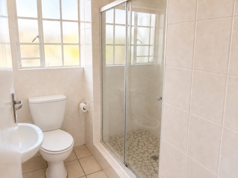 3 Bedroom Property for Sale in Wilro Park Gauteng