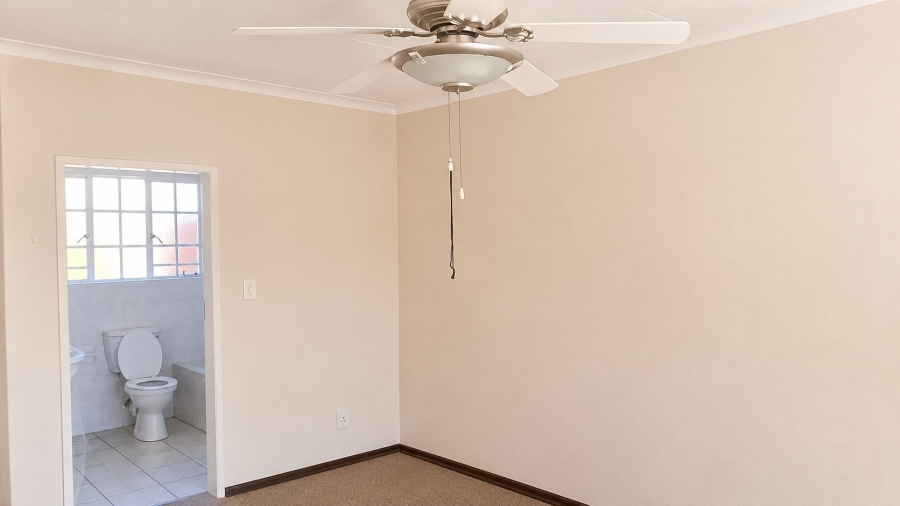 3 Bedroom Property for Sale in Wilro Park Gauteng