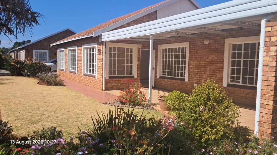 3 Bedroom Property for Sale in Wilro Park Gauteng