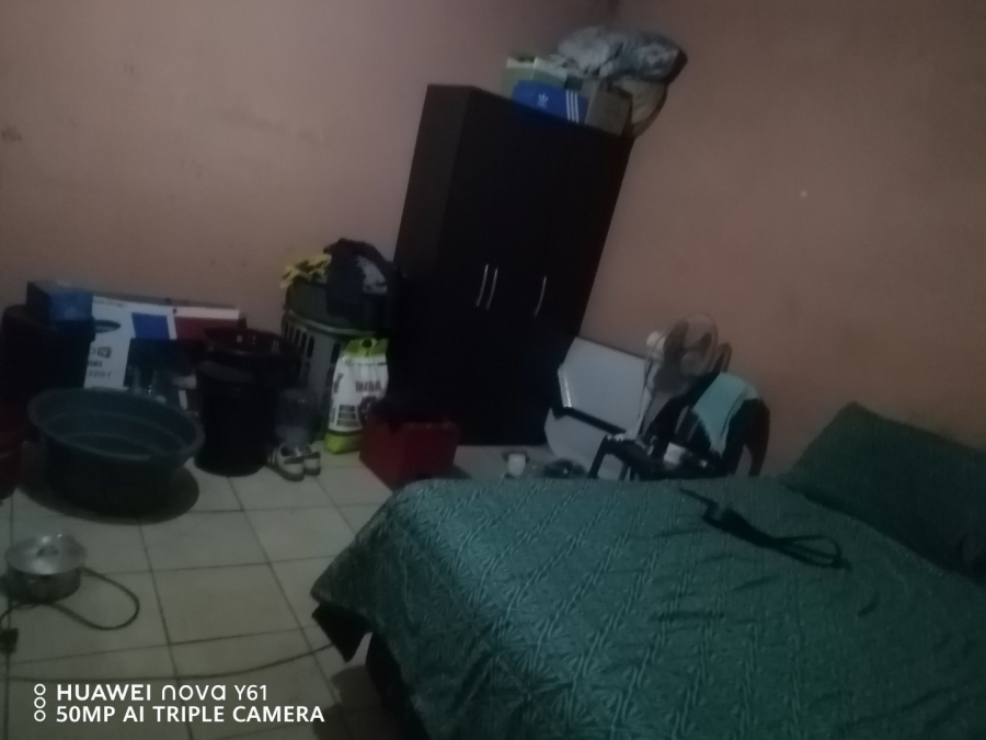 11 Bedroom Property for Sale in Rondebult Gauteng