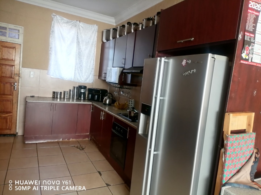 2 Bedroom Property for Sale in Troyeville Gauteng