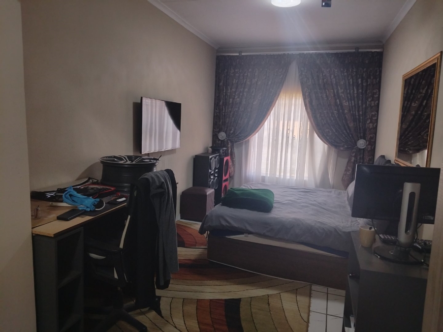 4 Bedroom Property for Sale in Dalpark Ext 11 Gauteng