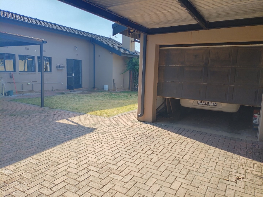 3 Bedroom Property for Sale in East Geduld Gauteng