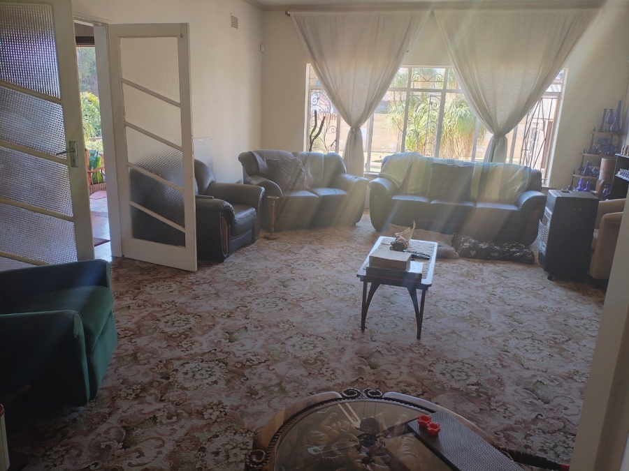 4 Bedroom Property for Sale in Selcourt Gauteng