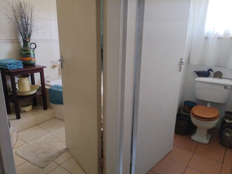4 Bedroom Property for Sale in Selcourt Gauteng
