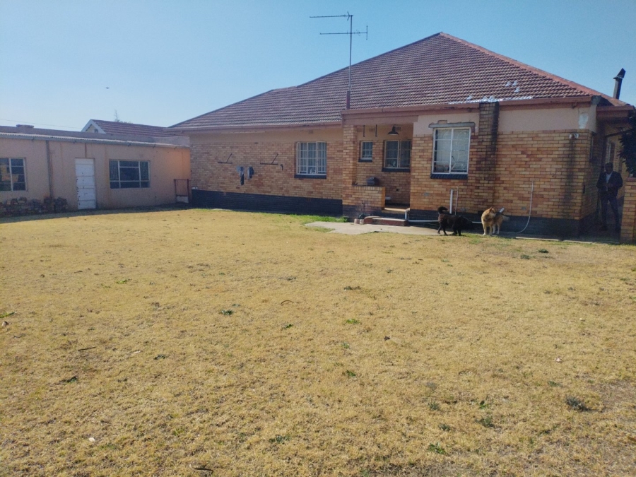 4 Bedroom Property for Sale in Selcourt Gauteng