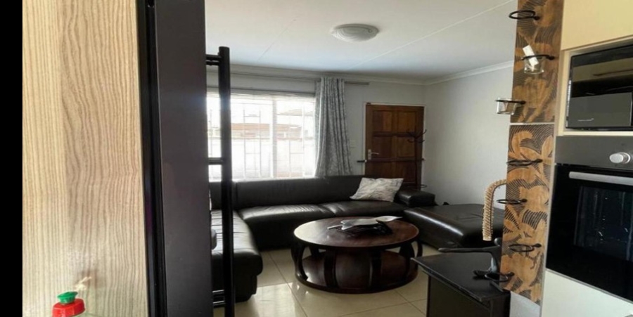 2 Bedroom Property for Sale in Elandspoort Gauteng